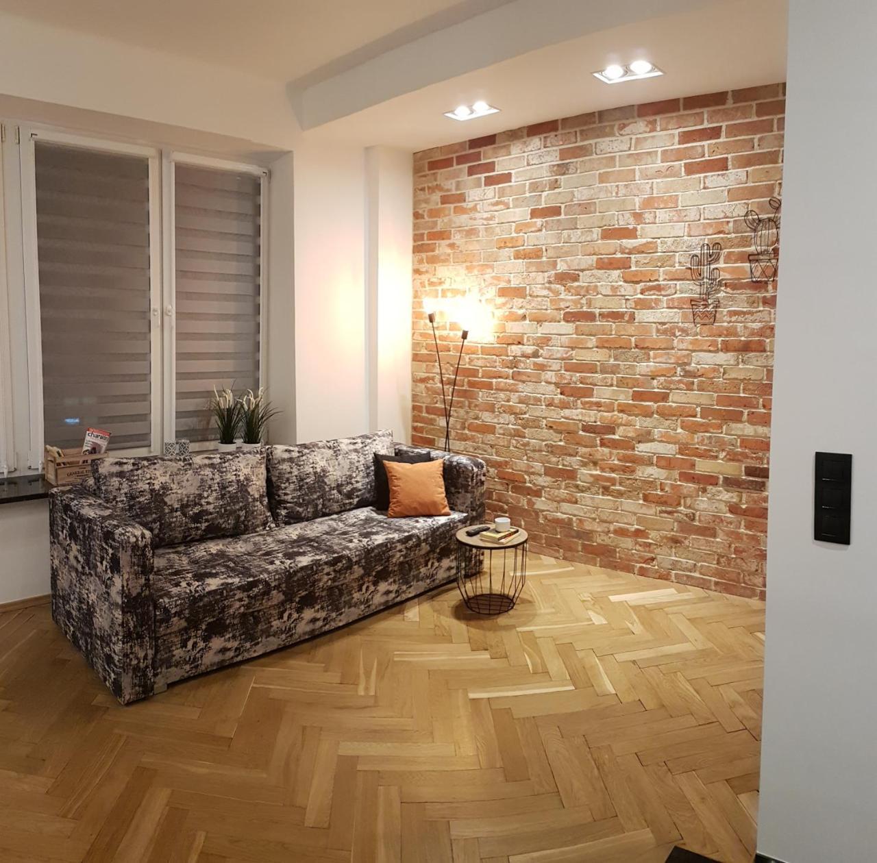 Apartment Planet
